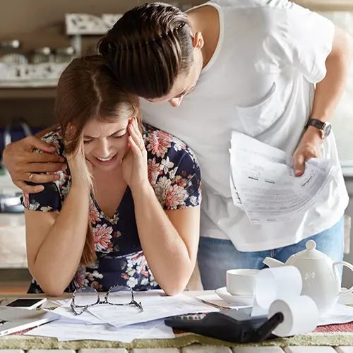 Debt consolidation mortgage options in Ontario to reduce monthly payments
